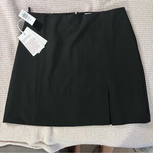 NWT Aritzia Tatiana black mini skirt